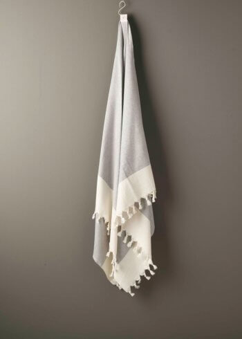 Produktbillede af monaco i grå diamant mønstret strandhåndklæde
